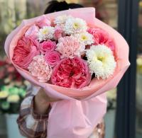 Букет Коралловый микс с розами 